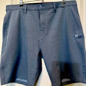 Never worn Hurley golf shorts size 38